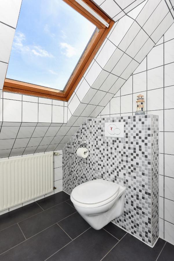 Ferienwohnungen Im Haus Friesische Weite Schillig Exterior foto
